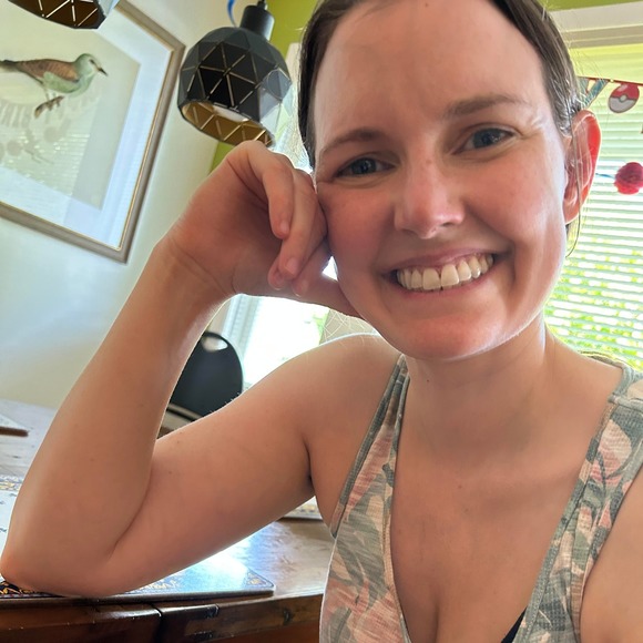 Meet your Posher, Katie - Picture 1 of 1